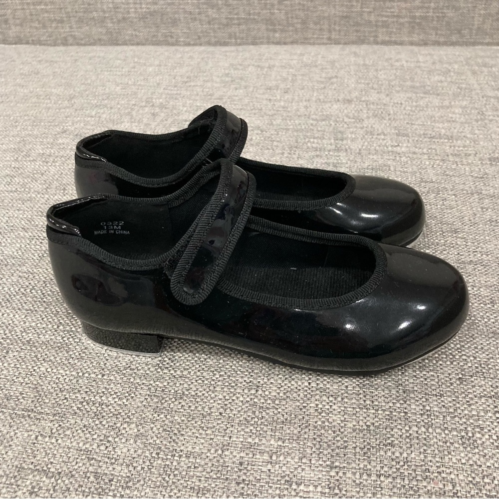 Danshuz size 13 tap shoes with Velcro VGUC